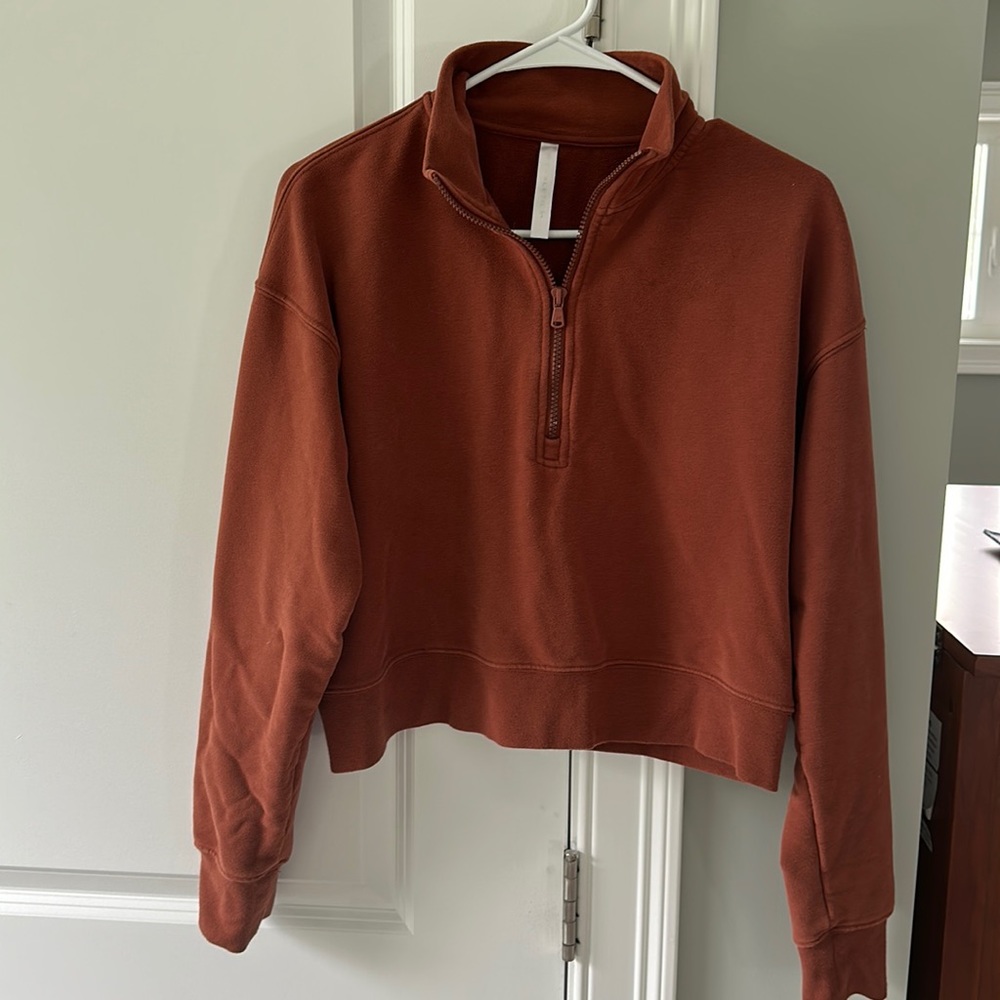 Fabletics Cropped Collared Sweatshirt. Size Medium